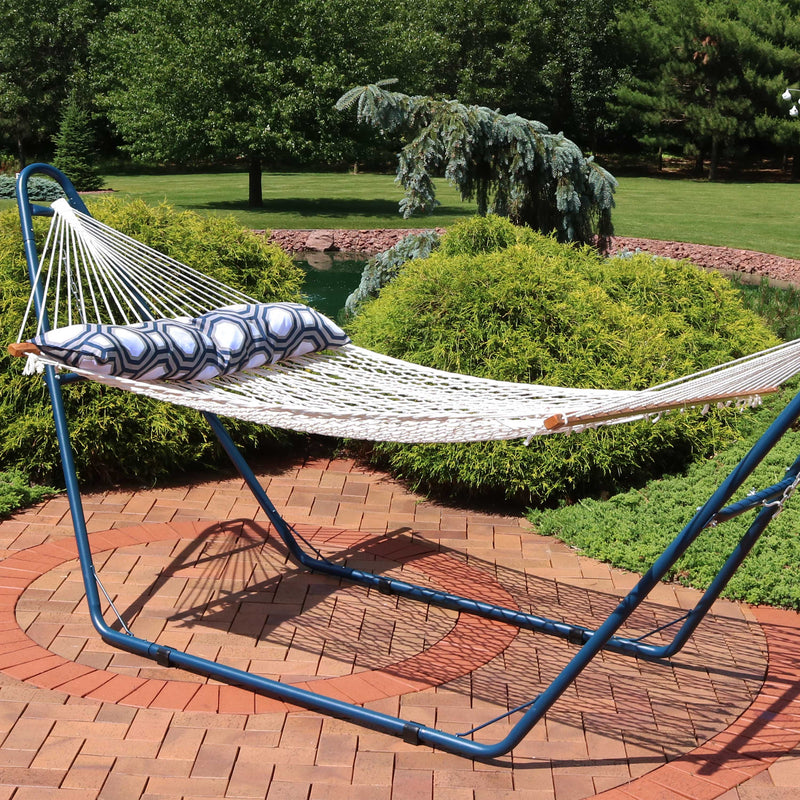 Sunnydaze 2-Person Polyester Rope Hammock with Pillow