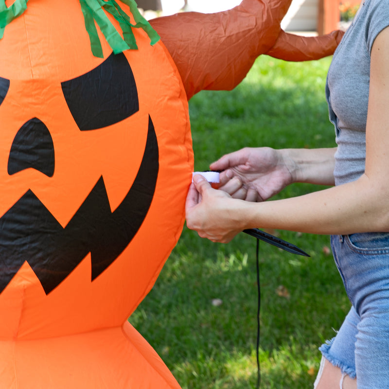 Sunnydaze 7’ Jack-O-Lantern Scarecrow Pumpkin Inflatable Halloween Decoration