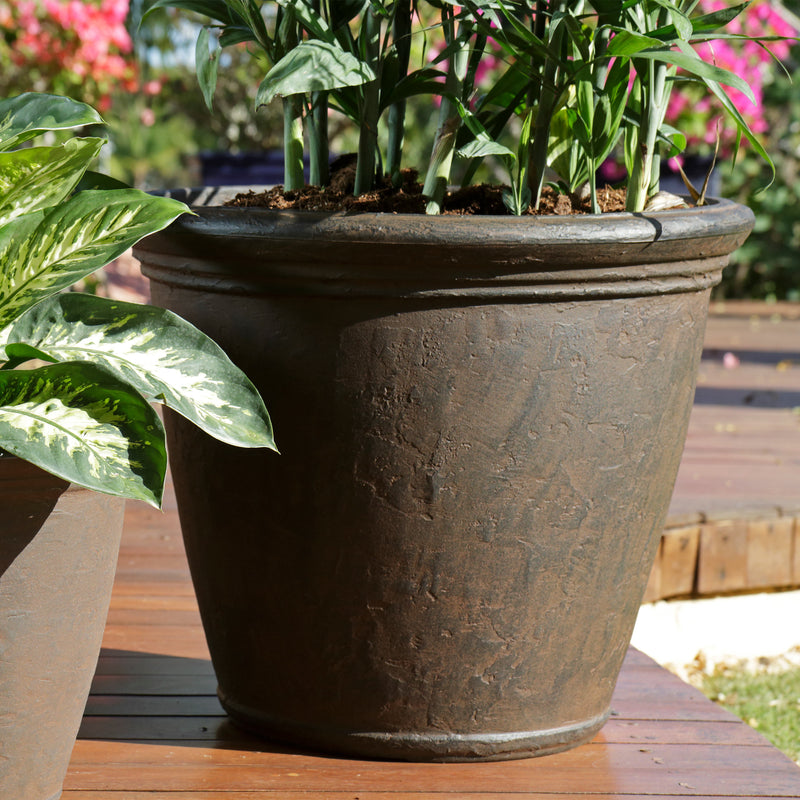Sunnydaze Anjelica Polyresin Outdoor Flower Pot Planter