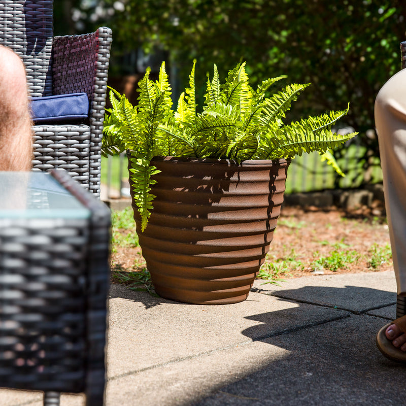 Sunnydaze Polyresin Ribbed Outdoor Plant Pot - Rust