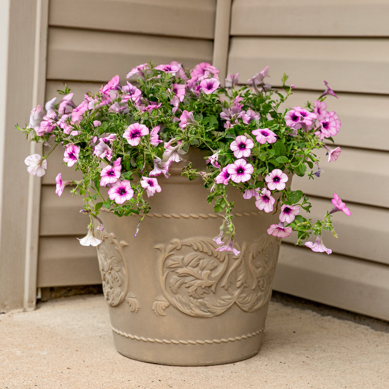Sunnydaze Arabella Polyresin Outdoor Flowerpot Planter