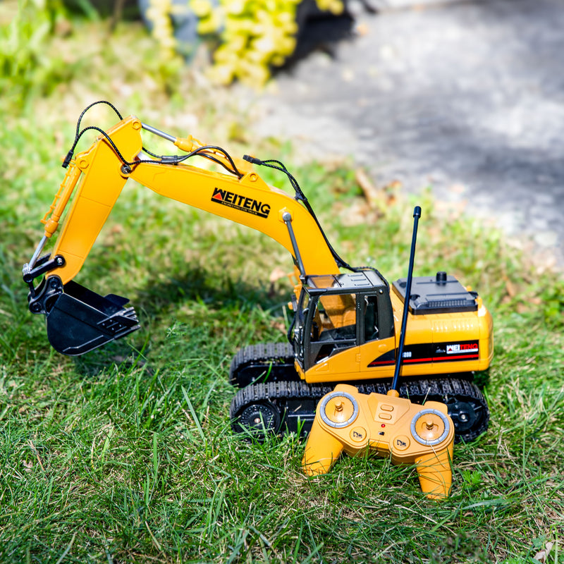 Sunnydaze Dig and Drive Light-Up Remote Control Excavator