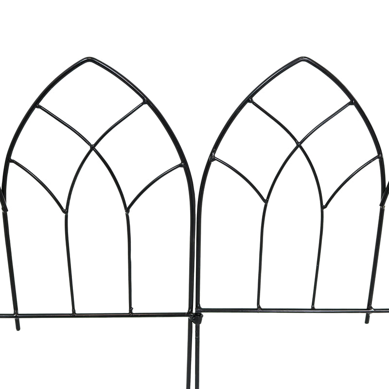 Single Narbonne-style fence panel placed in grass