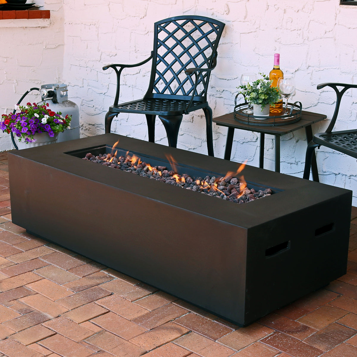 Sunnydaze Decor 29-in W 40000-BTU Brown Concrete Propane Gas Fire Pit Table  in the Gas Fire Pits department at